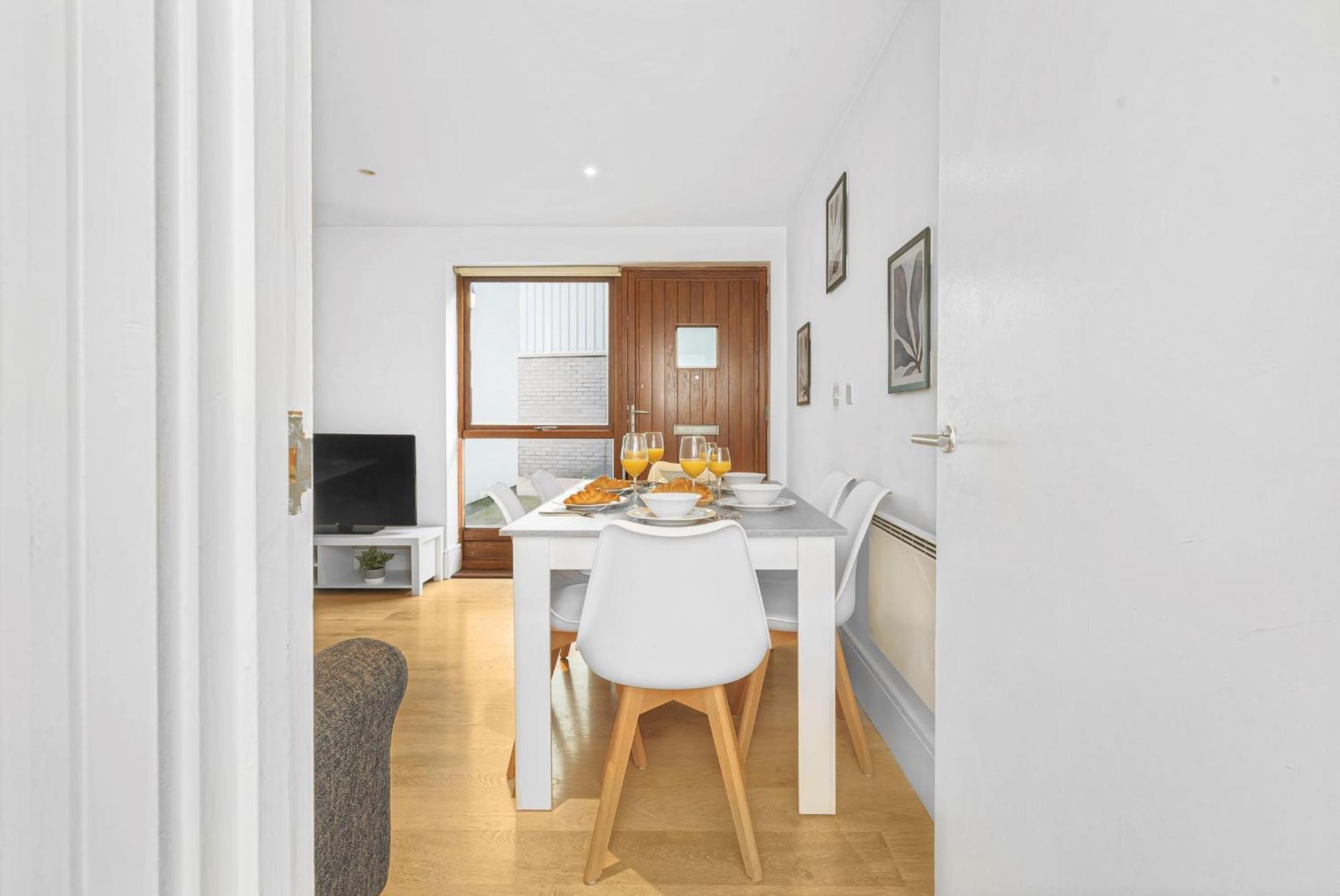 King'S Cross - 2Br With Terrace - Cityapartmentstay Londres Exterior foto